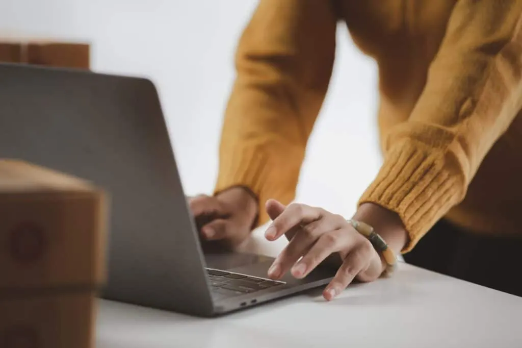 Signification du dropshipping : un guide pour les e-commerçants débutants