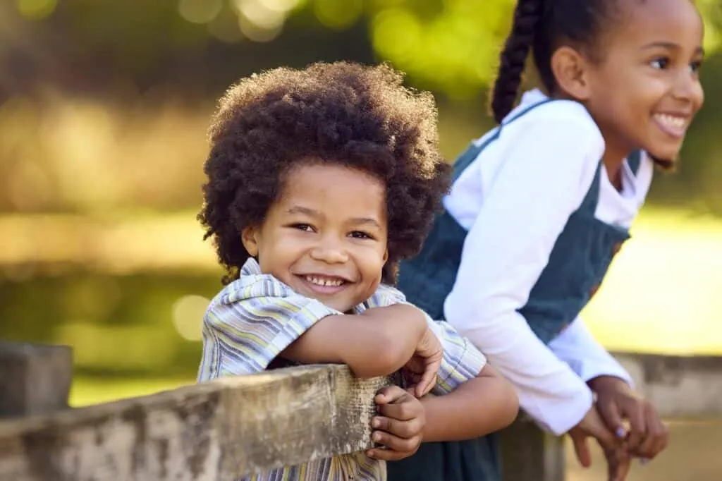 Achetez des vêtements pour enfants en ligne : le dropshipping pour les parents – Appsecommerce
