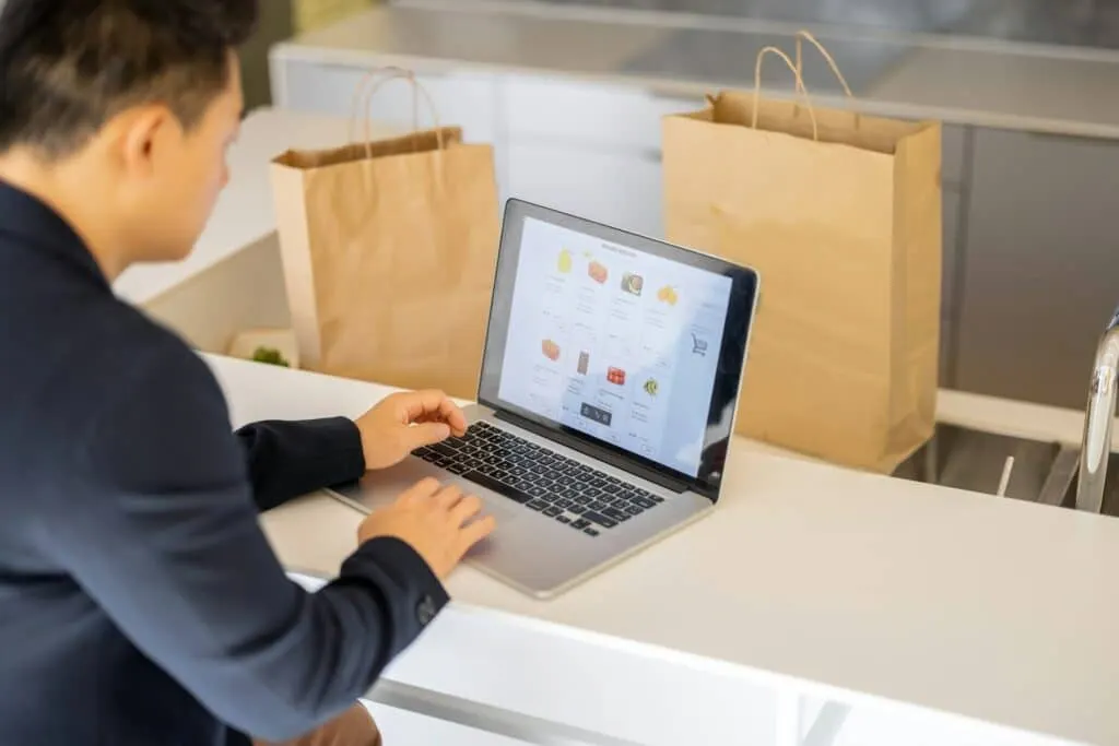 Lancez votre boutique en ligne avec Shopify – Une solution e-commerce performante pour les entrepreneurs.